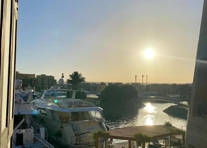 Abu Tig Marina Otel *